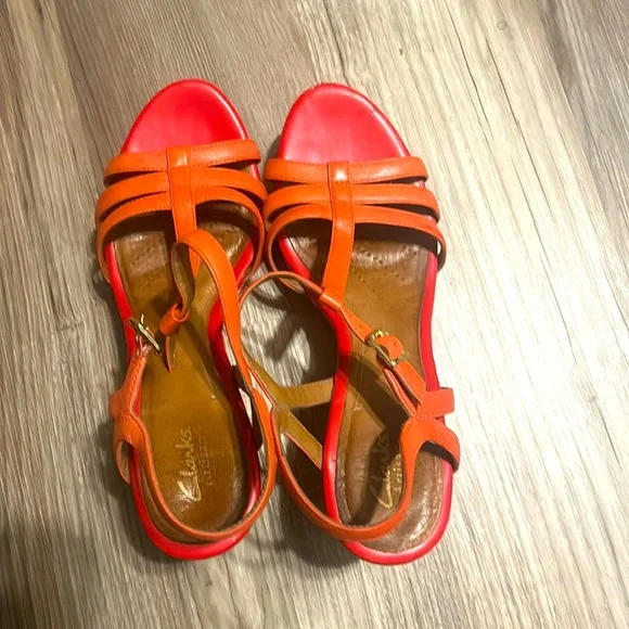Clarks Amelia  Castle Coral Ankle Strap Wedge - Picture 2 of 3